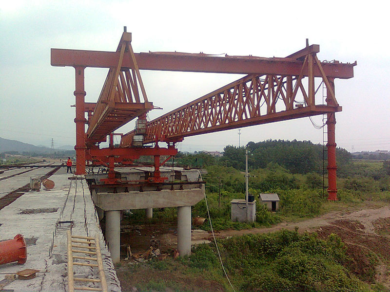 公路架橋機