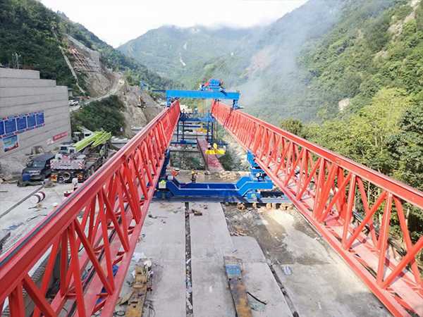 貴陽(yáng)450T架橋機(jī)